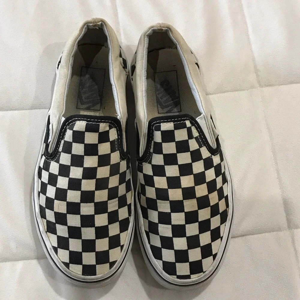 Vans Classic Checkered Slip-On Skate Sneakers - Black and White mens sz 6